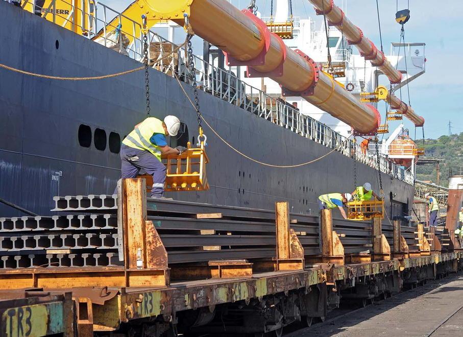 Jsw, tra gravi ritardi e tensioni interne: due settimane per decidere il futuro 