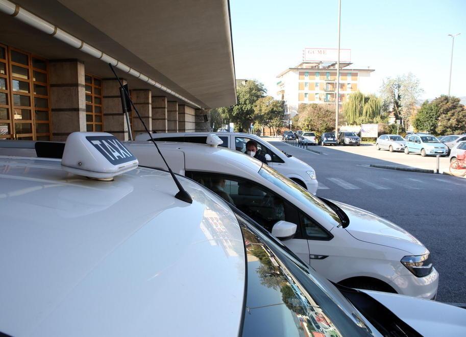 A Montecatini i taxi sono fermi: in 10 ore due corse al massimo 