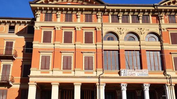Carrara, «Il Politeama lo riapriranno solo i cittadini e la città»