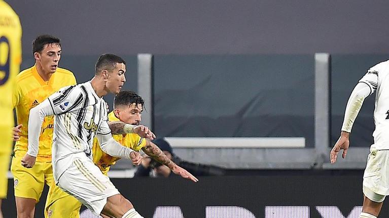 Milady mette l’abito buono e due gioielli Doppietta di Ronaldo e passi avanti nel gioco