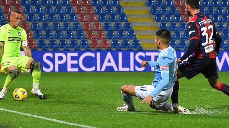 Ciro, di positivo c’è il gol La rinascita del bomber risolleva la Lazio nel pantano di Crotone