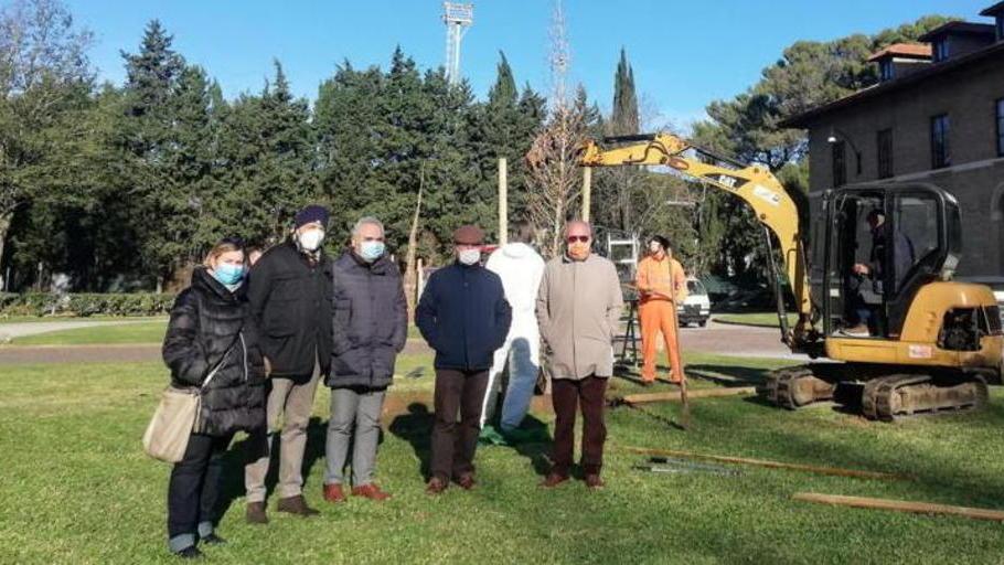 Il Comune pianta gli alberi