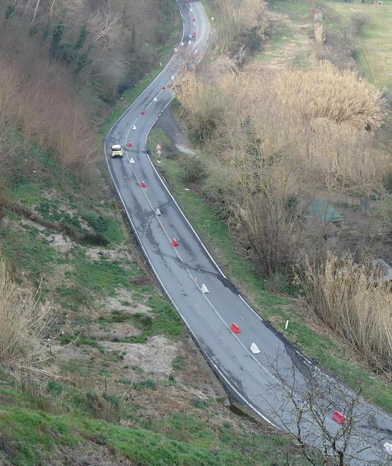 Variante di Lari, raccolte 350 firme per chiedere di sistemare la strada
