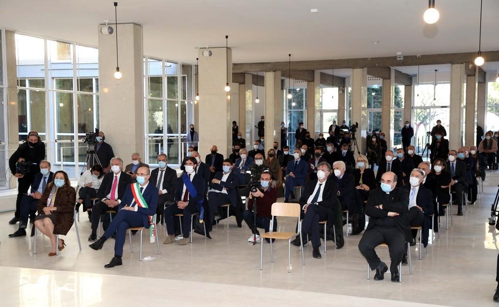 L’ex seminario ora è università «Si è compiuto un miracolo laico» 
