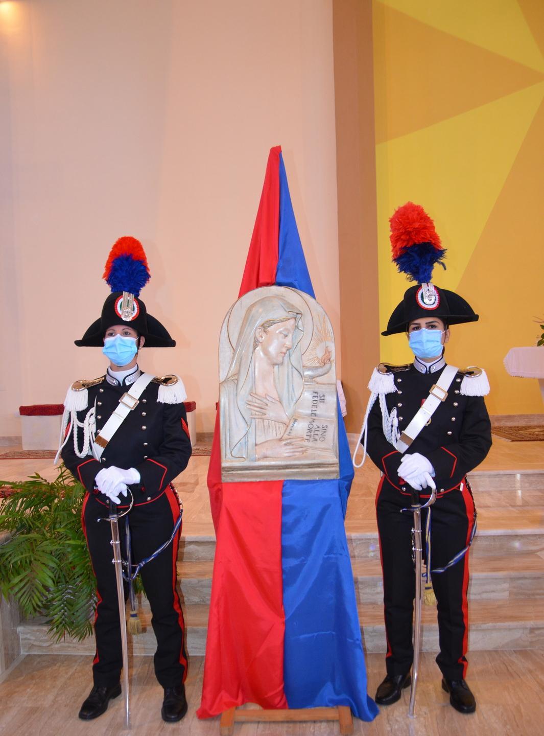 I carabinieri onorano la Virgo Fidelis 