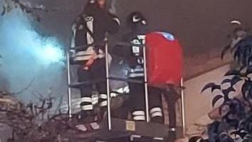 Fiscaglia tra incendi e rapine. Il sindaco: «Sono tranquillo»