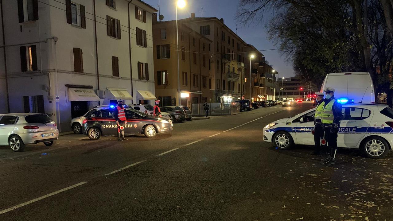 Modena Controlli di carabinieri e polizia locale: 2 spacciatori nella rete E un diciannovenne nei guai per rissa