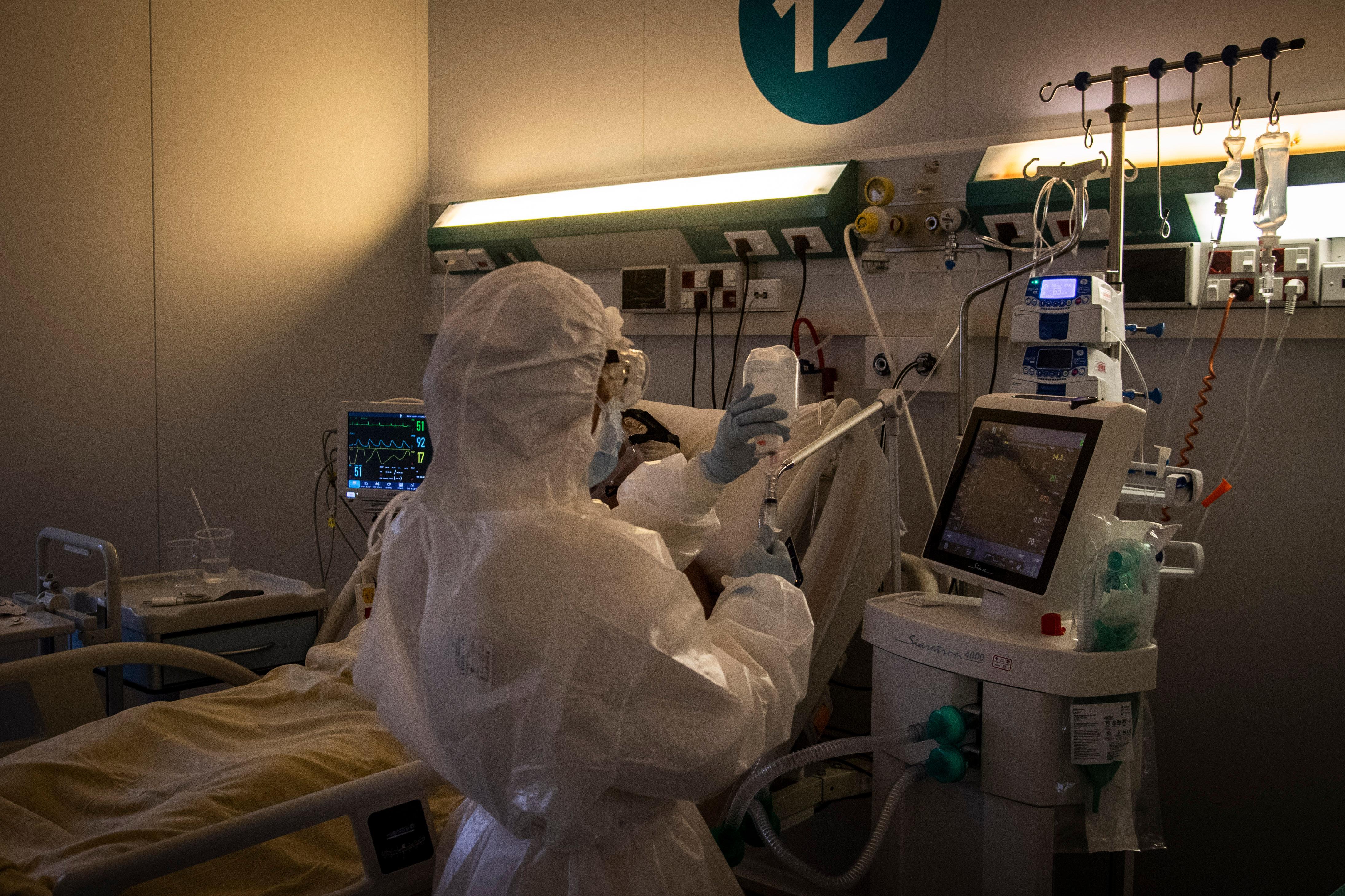 Tre decessi su 4 oltre gli 80 anni, salviamo dal Covid i nostri anziani 