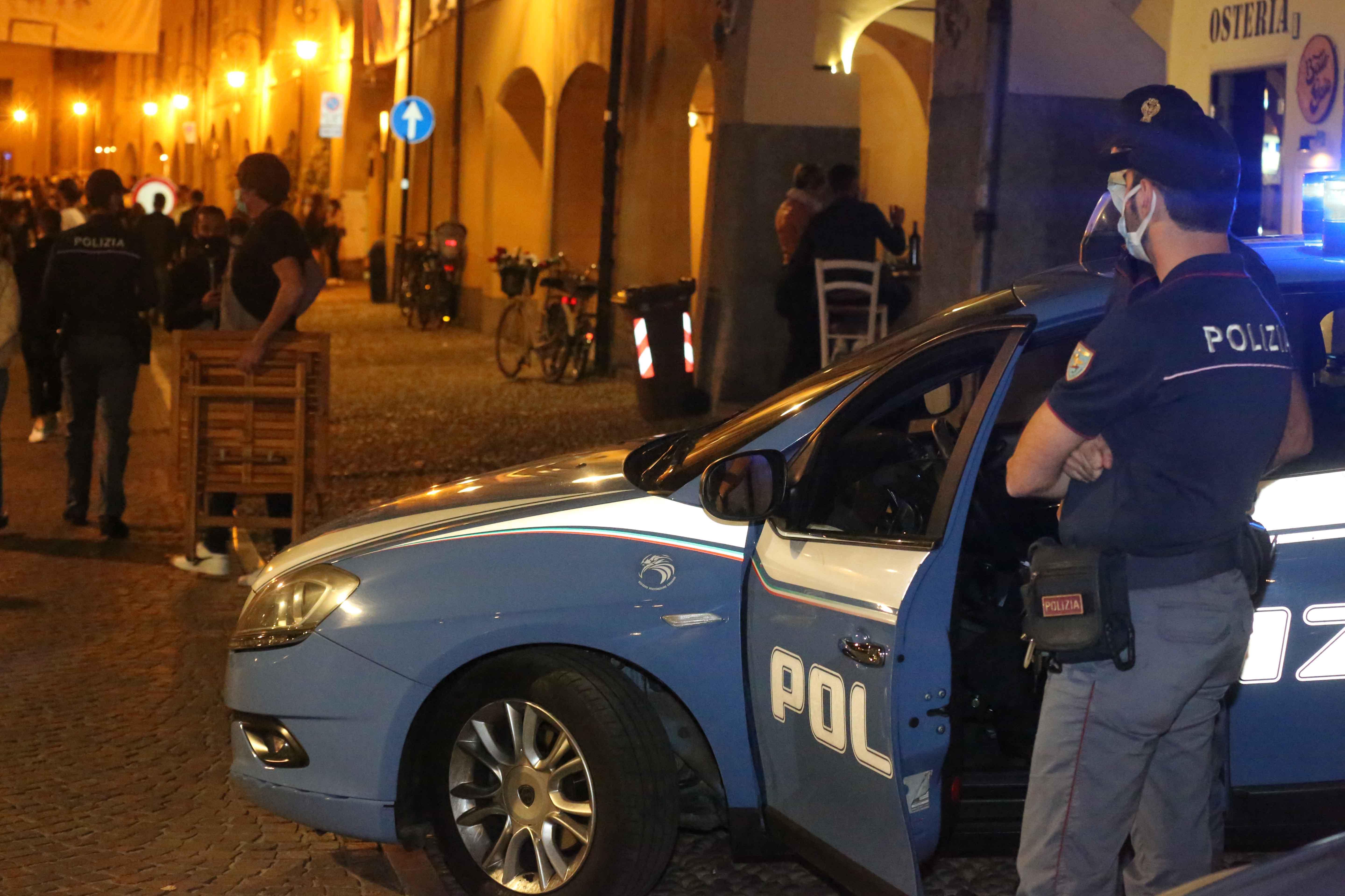 Covid, cinque persone multate in centro storico
