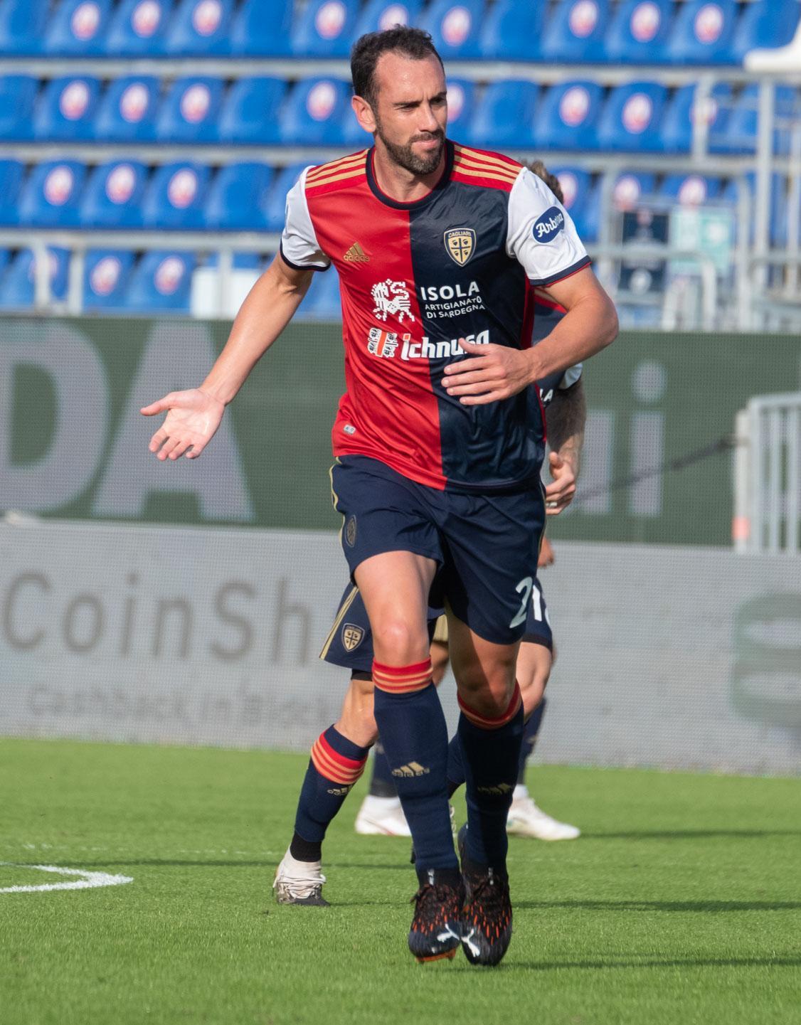 Covid, Cagliari: Godin fuori per due partite