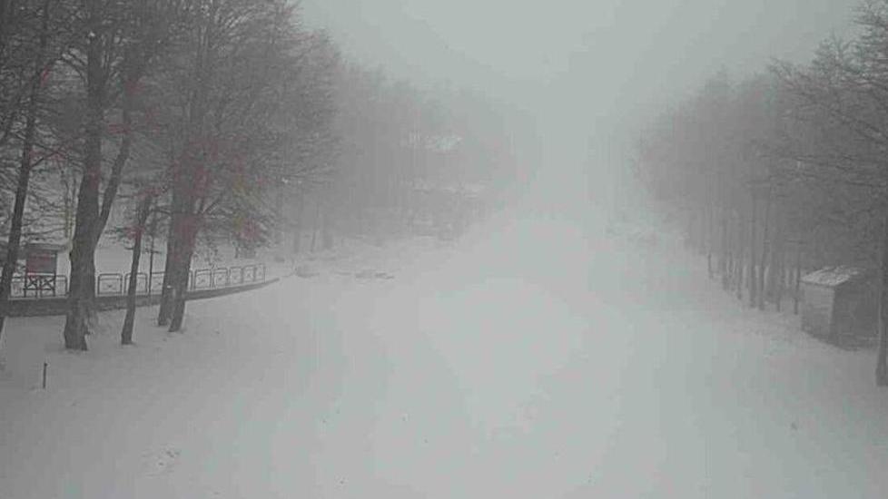 L’Amiata imbiancata innesca aspettative per la stagione invernale