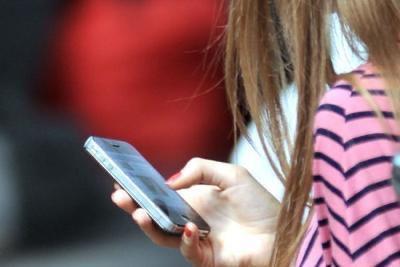 Finisce l'amore e comincia la guerra per chi si tiene il telefonino: lui denuncia lei a San Gavino