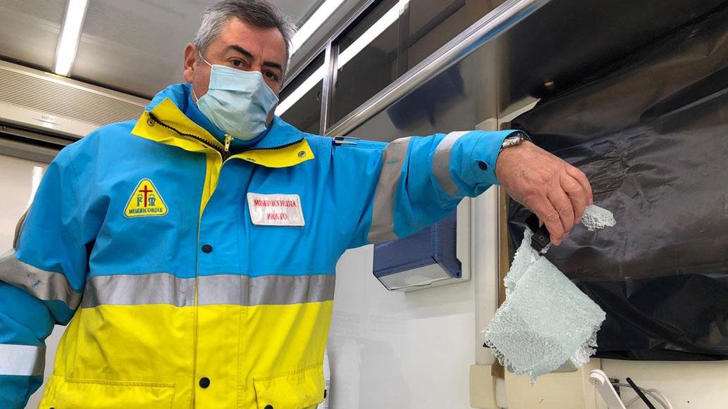 I danni al container dei tamponi della Misericordia in via di Reggiana