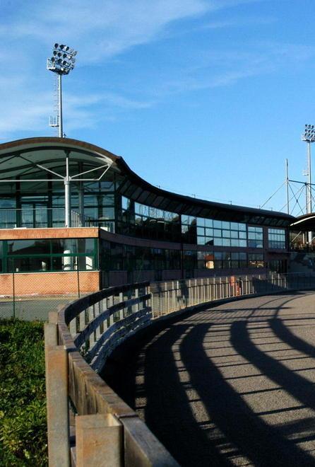 Ippodromo: «Aiuto, i cavalli sono senz’acqua» 