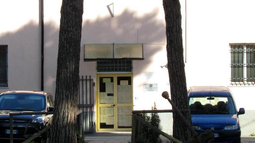 Tamponi ok, sanificazione fatta Riaprono le scuole medie e primaria