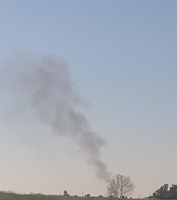 Auto in fiamme sull’A12 Colonna di fumo nero