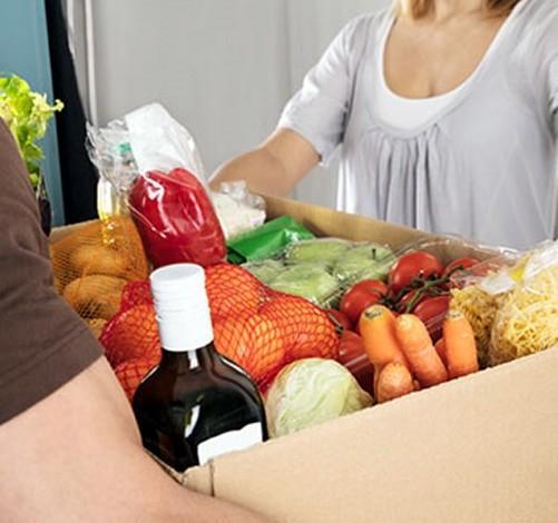 Spesa a domicilio: un aiuto per gli anziani e le fasce deboli 