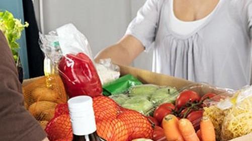 Spesa a domicilio: un aiuto per gli anziani e le fasce deboli