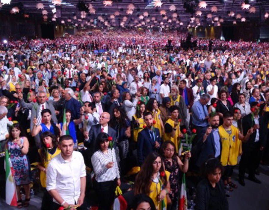 Fallito attententato al raduno dei dissidenti iraniani a Parigi, c'era anche una delegazione sarda 