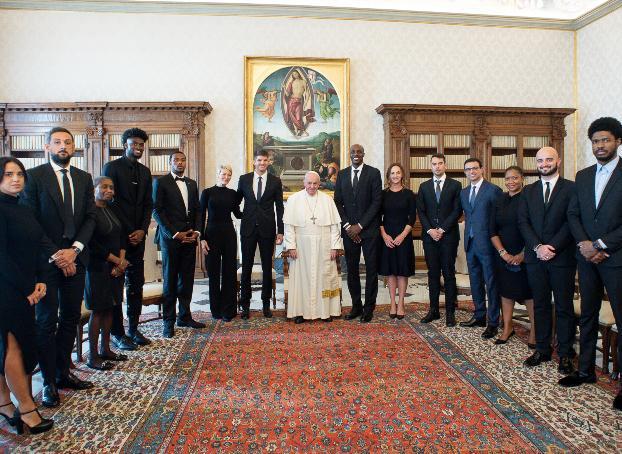 Il Black lives matter Nba sbarca anche in Vaticano Un libro-evento per il Papa