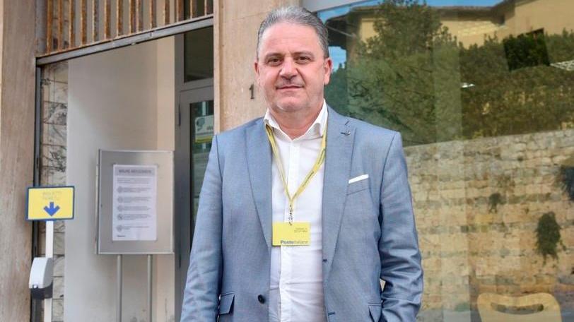Ha girato ventisette uffici Sua la stella al merito del lavoro