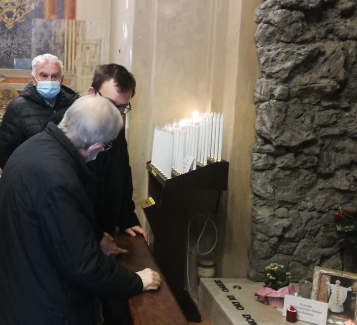 La preghiera e la tomba