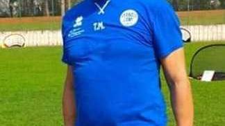 Oggi per l’ultimo saluto a Tello cerimonia al campo sportivo