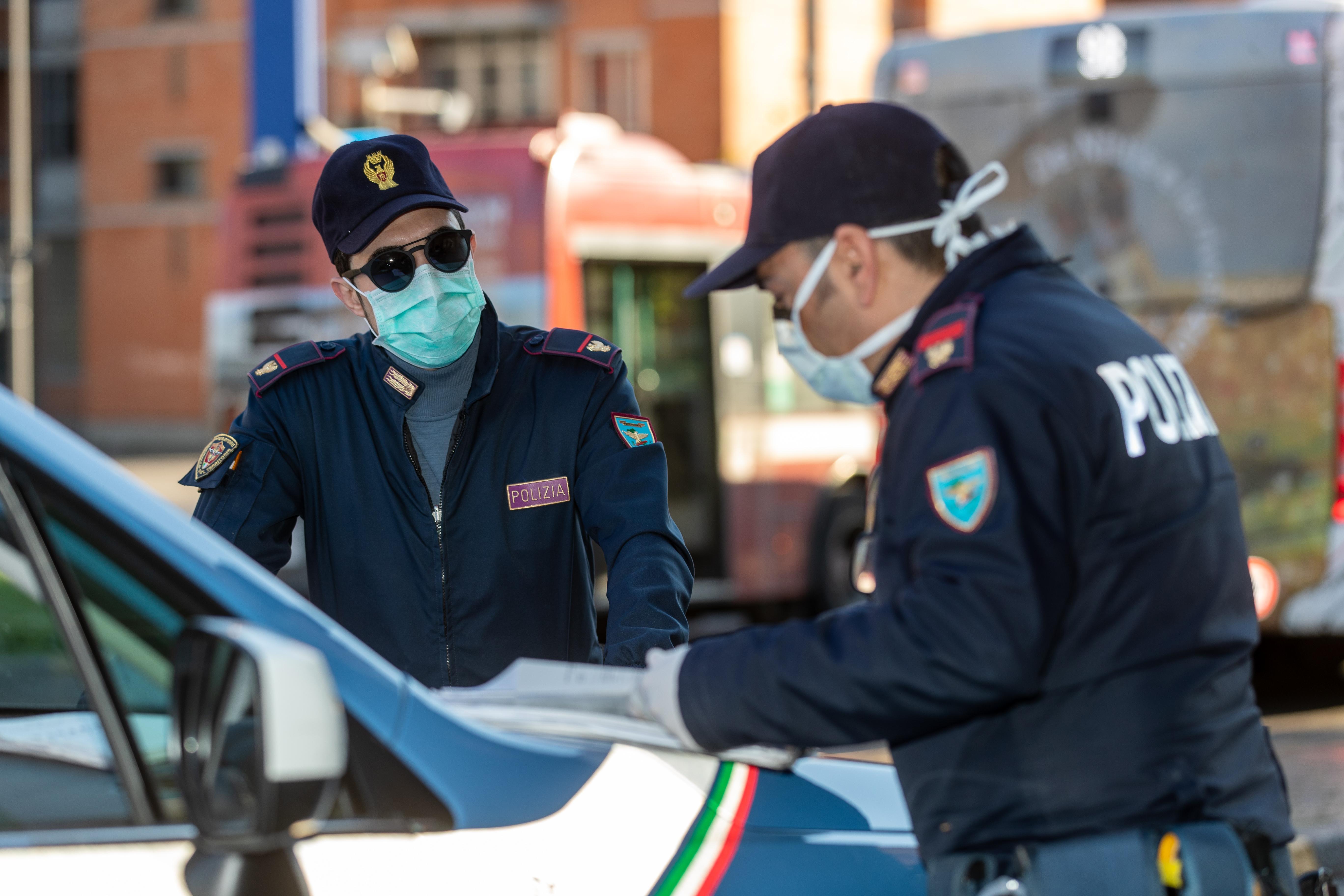 Ferrara, aggressivo e violento con la polizia: arrestato un 25enne