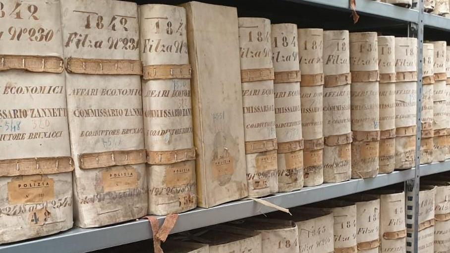 Una parte dei documenti che hanno fatto rientro a Livorno e che raccontano la storia della città