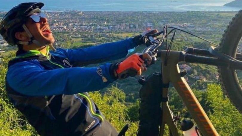 La lotta ambientale con le bici e le piante Il piano per la ciclabile e 371 nuovi arbusti