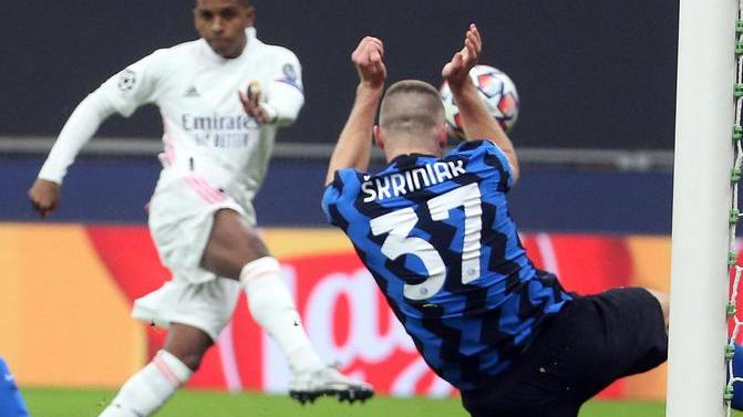 Inter, la Champions diventa solo un ricordo Nervi tesi ed errori, mezzo Real festeggia
