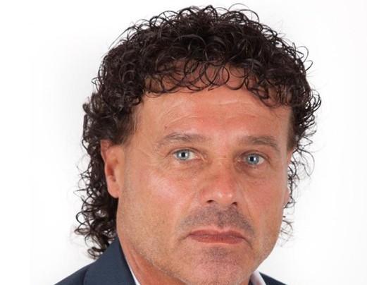 Aleggia la paura del licenziamento la casa: rimandata