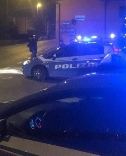 Trasportava dentro il furgone dodici quintali di scarti tessili 