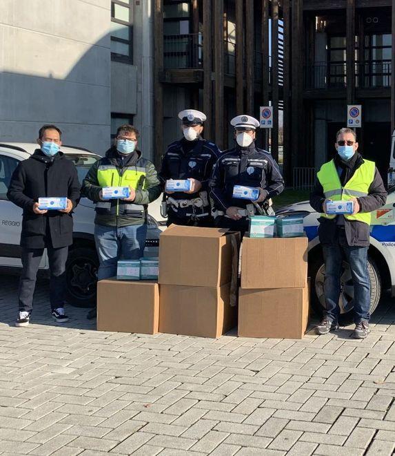 Diecimila mascherine in dono ai vigili dalla Clean Service