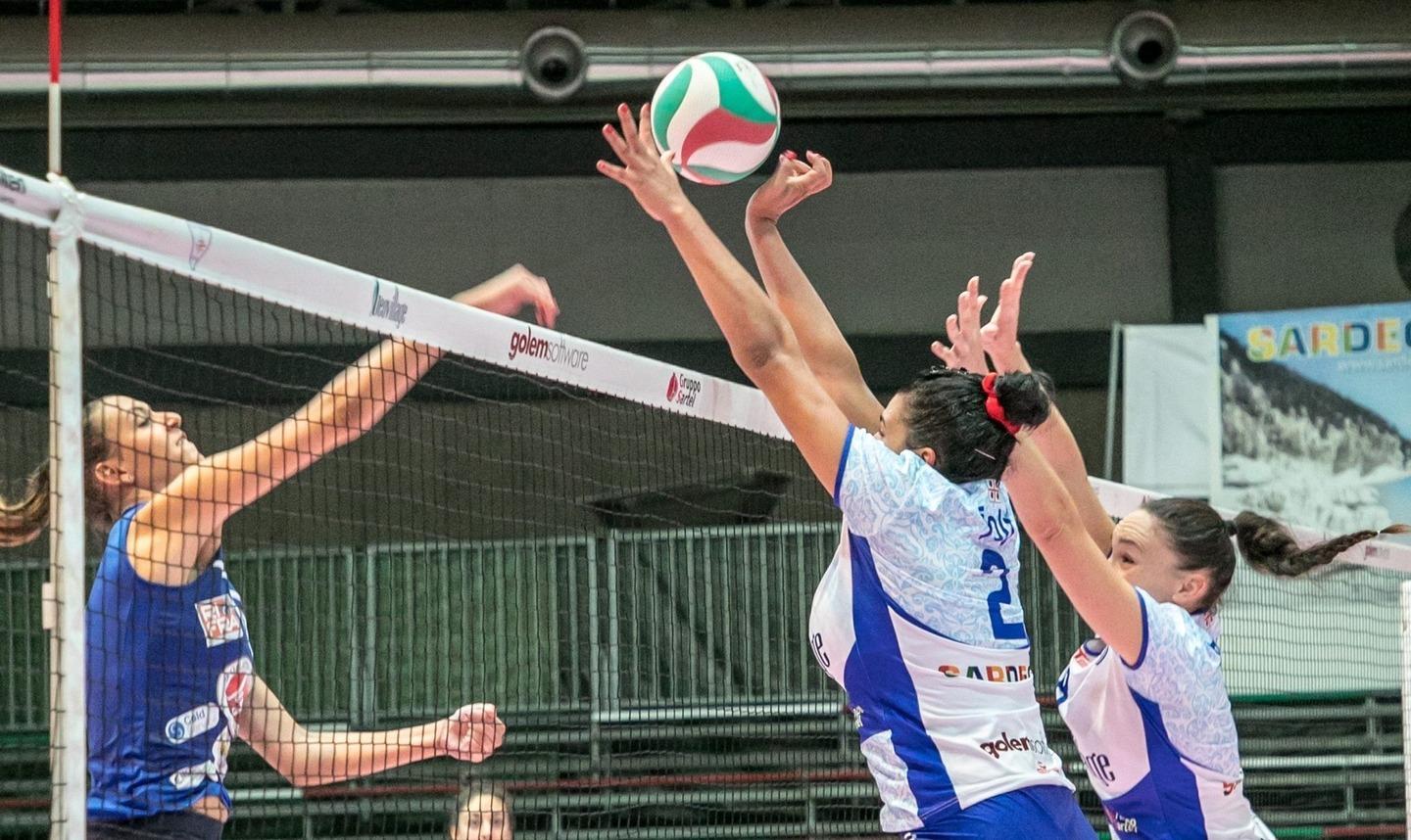 Volley, in A2 femminile l’Hermaea domina e riprende quota