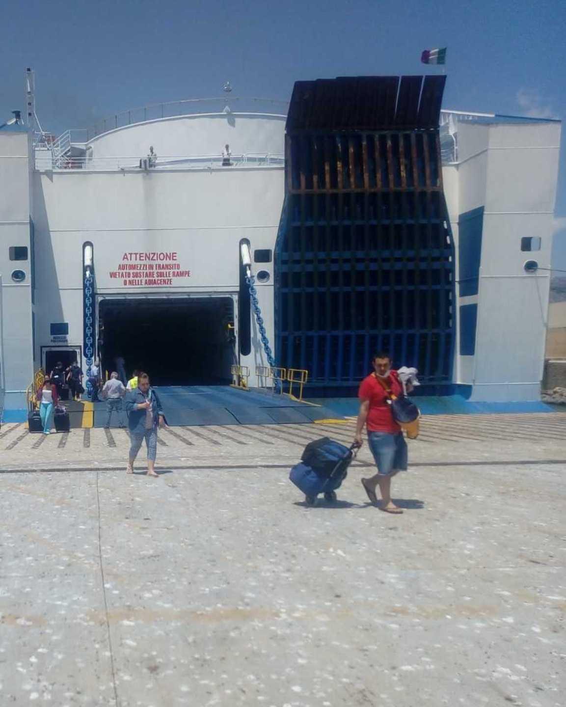 Soppressione linea Tirrenia, verso un sit-in di protesta al porto