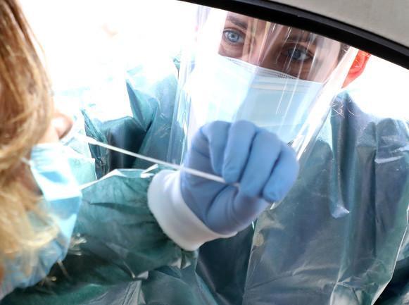 A Sarule tamponi per tutti a prezzi politici 