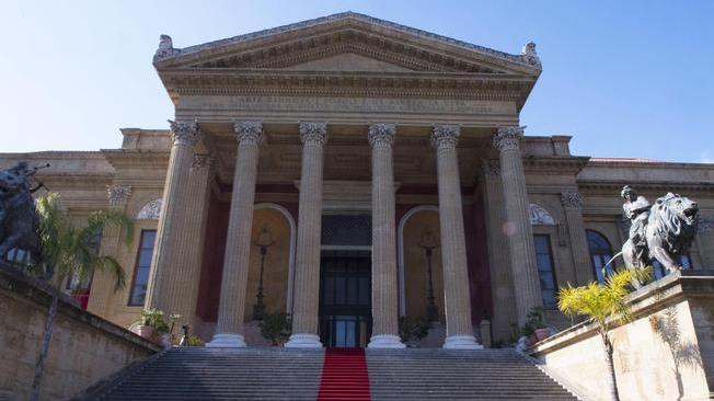 Covid: Teatro Massimo di Palermo, 17 coristi positivi
