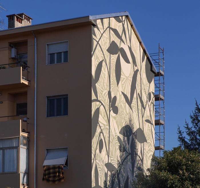 È pronto il murale di 160 mq dello street artist Tellas