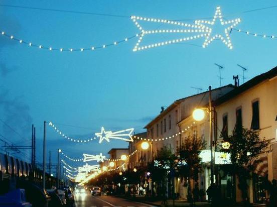 La luminaria unirà colline e mare insieme ai grandi abeti addobbati