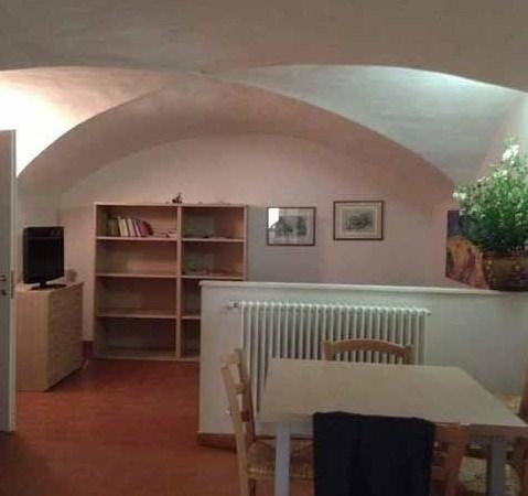 Albergo popolare più sicuro con il triage e gli screening