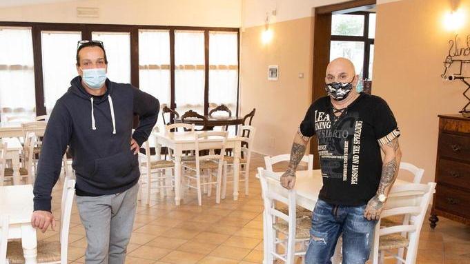 La Zona Rossa non li ferma «Apriamo il nostro locale»