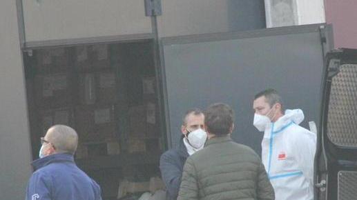 Caporeparto muore cadendo dal tetto Era salito per controllare la manutenzione