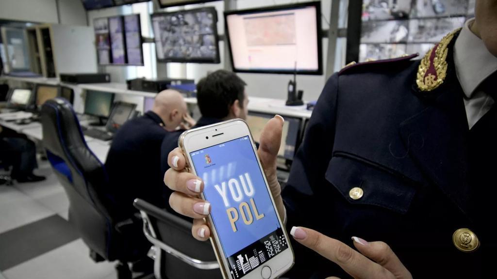 Reggio Emilia, dodicenne ruba la carrozzina a un coetaneo disabile: scovato grazie a Youpol