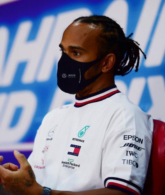 Hamilton è il più veloce nel deserto del Bahrein