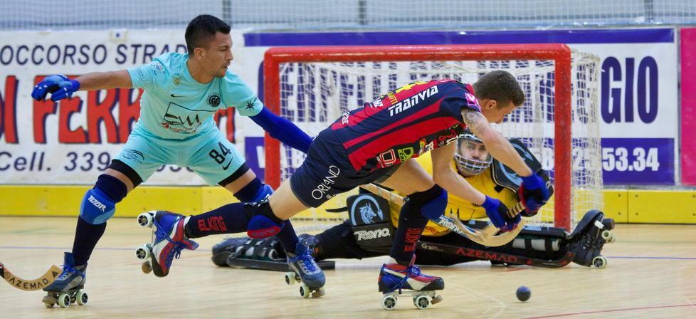 Tamponi e un solo rinvio: l’hockey su pista riparte con un nuovo protocollo