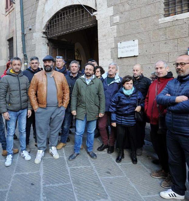 «A rischio 50 lavoratori senza le autorizzazioni chieste da Rimateria» 