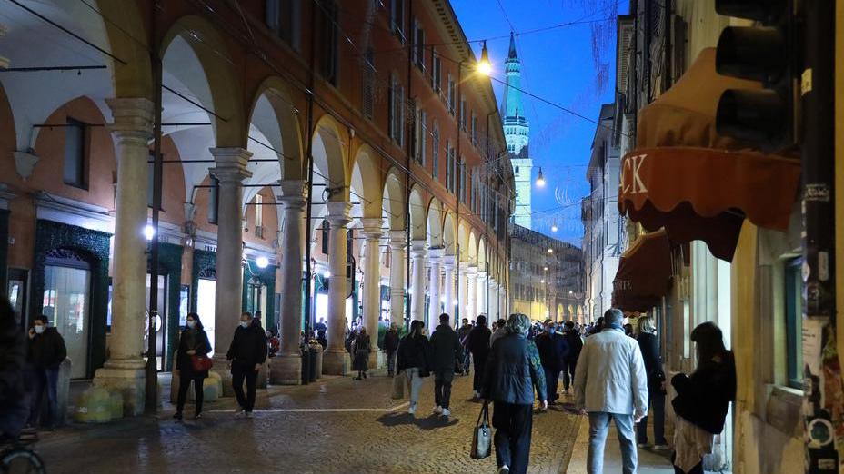 Torna lo shopping domenicale