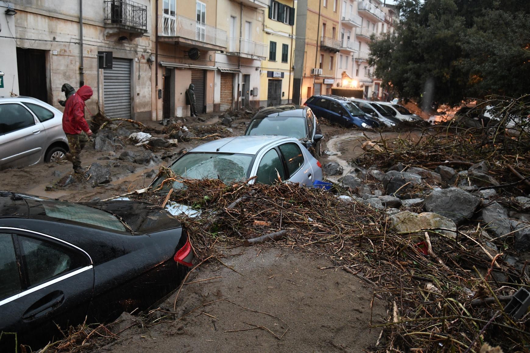 Basta tragedie e parole vuote, vogliamo fatti