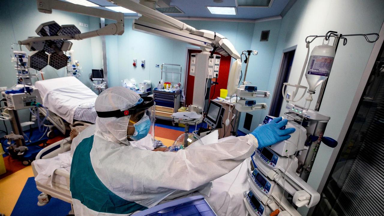 Covid, decedute tre ultranovantenni. Sono 50 le vittime della seconda ondata
